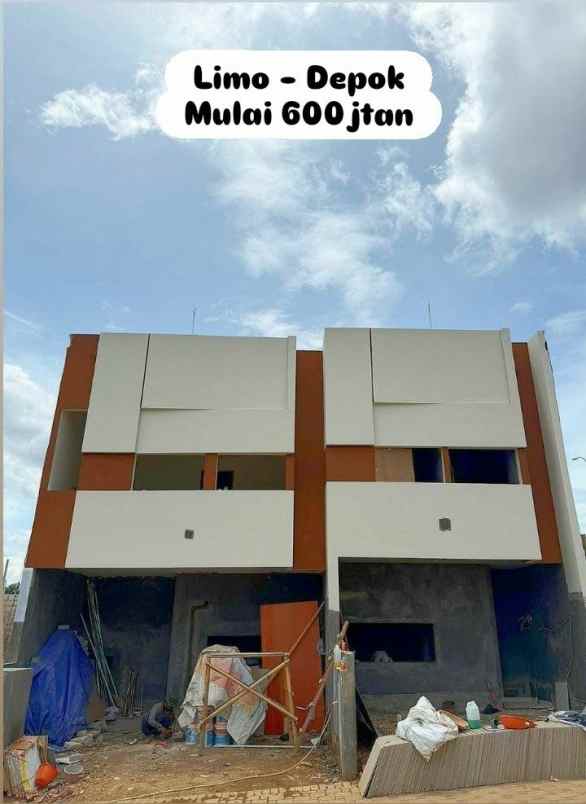 rumah 2 lantai di limo dekat ke stasiun depok