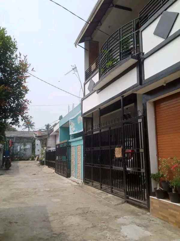 rumah 2 lantai jatisampurna bekasi