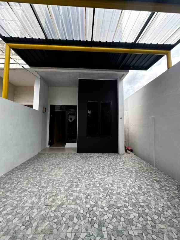 rumah 2 lt dijual cepat medan helvetia