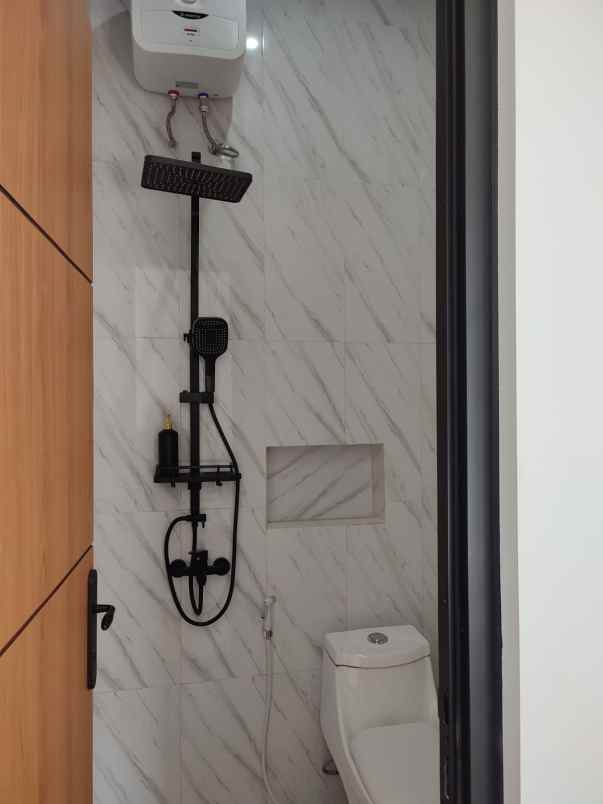 rumah bagus siap huni dekat pemda sleman yogyakarta