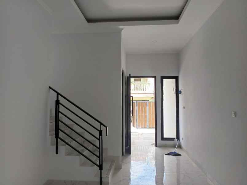 rumah baru dalam komplek pdk cipondoh tangerang