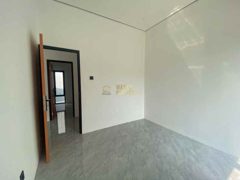 rumah baru proses bangun dekat mall sch