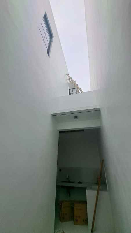 rumah baru siap huni di taman harapan baru thb bekasi