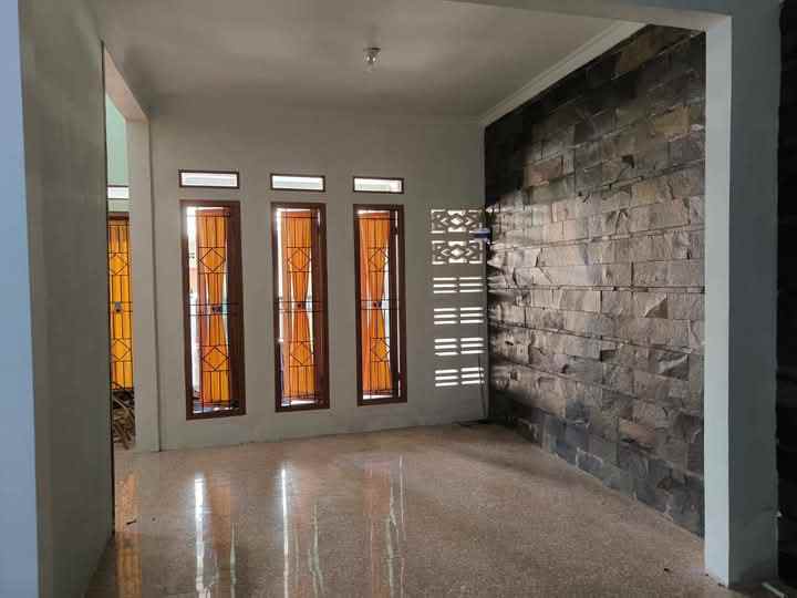 rumah bogor ciomas laladon 2 lantai siap huni