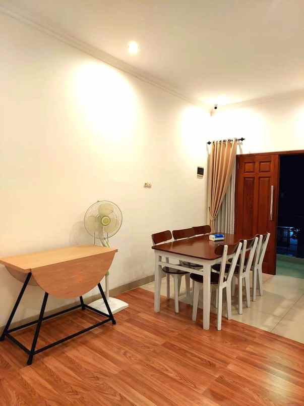 rumah bonus furniture di pondok permai kaliurang