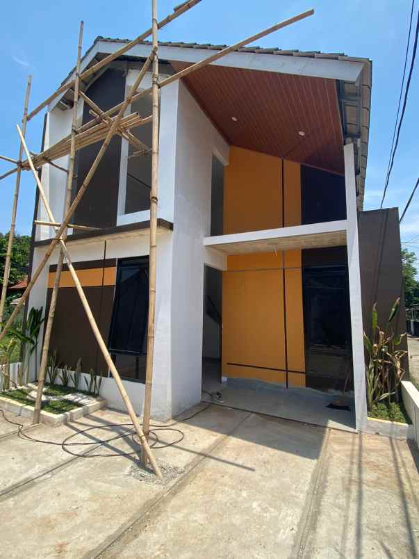 rumah cakep dekat stasiun