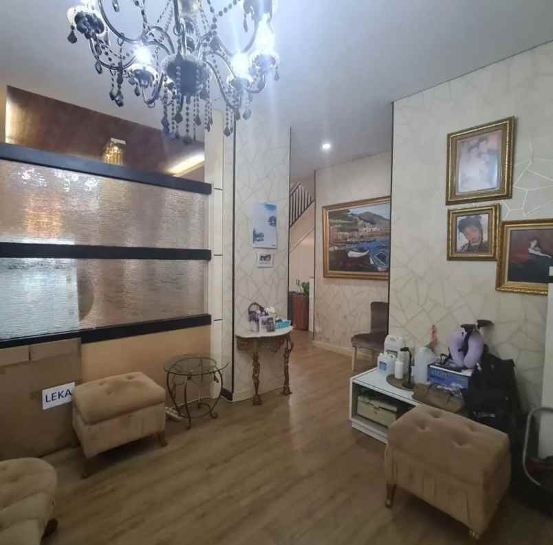 rumah cantik 2 450m kembangan jakarta barat