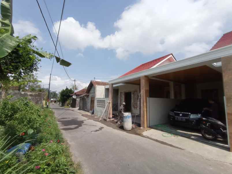 rumah cantik view sawah di jakal atas dekat kampus uii