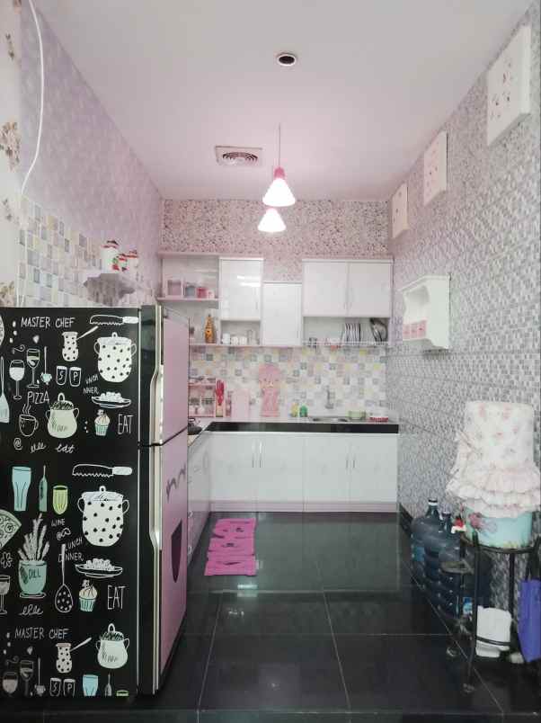 rumah cantik wiguna full furnished beserta perabot