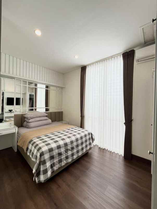 rumah casatobago grand island pakuwon city siap huni