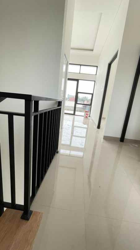 rumah cluster 2 lantai di tanah baru depok