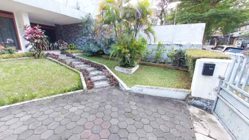 rumah dan kost2an di tubagus ismail dago bandung