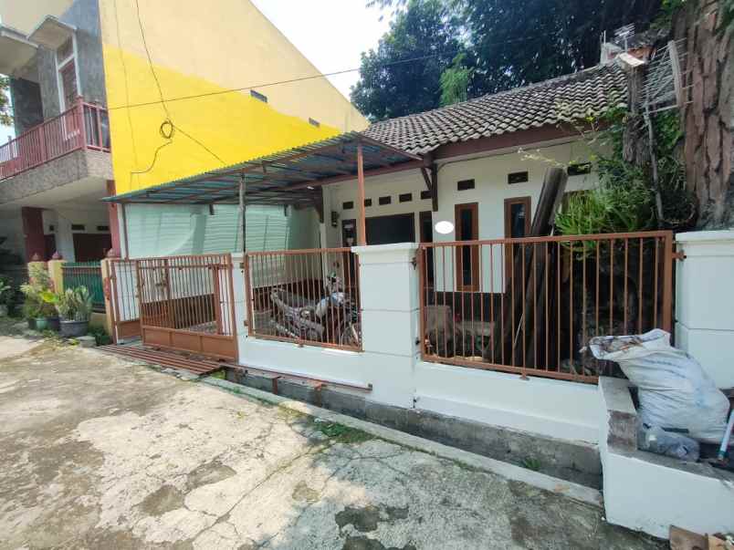 rumah di haji gofur bukit cipageran dekat permata