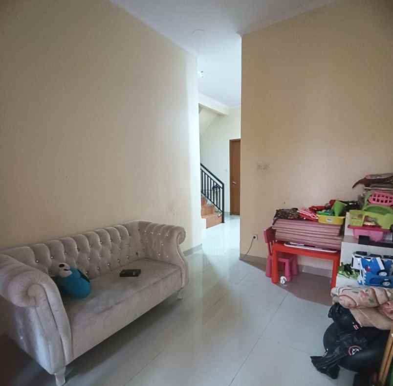 rumah dijalan moh kahfi dijual cepat