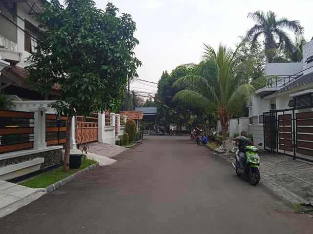 rumah dijual di jalan camar bintaro sektor 3