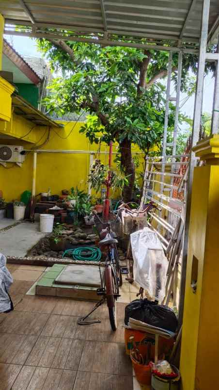 rumah dijual pondok tjandra merr 2 lantai nego