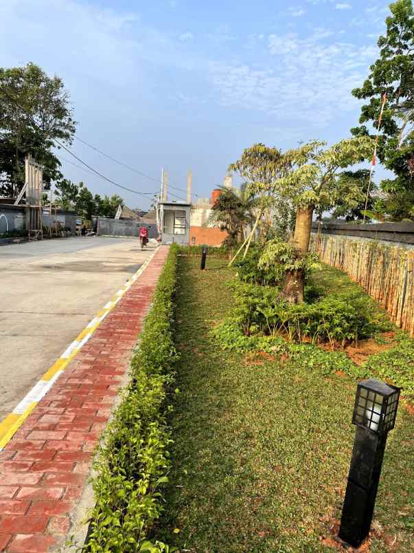 rumah hanya 5 km ke stasiun maja di solear tangerang