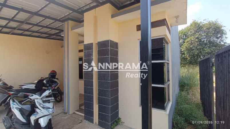 rumah hook tanah 90 cuma 450 juta all dan siap huni rn