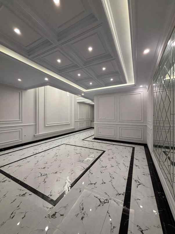 rumah jagakarsa dalam komplek