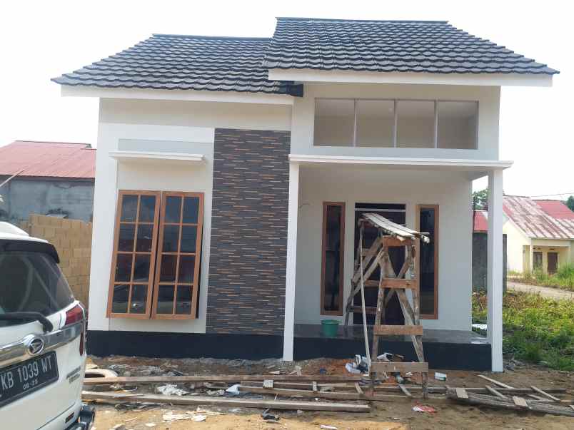 rumah jalan wonodadi 2 komplek