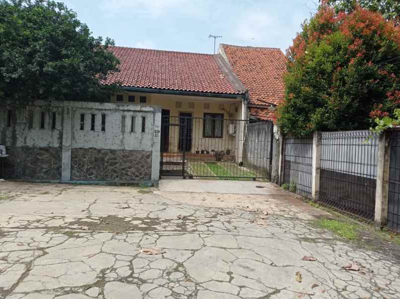 rumah jl bambu apus