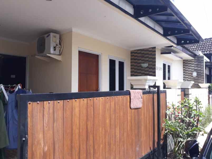 rumah jl pangeran sogiri tanah