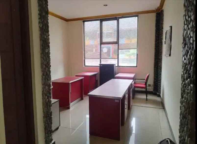 rumah kantor strategis di jalan kedondong jagakarsa