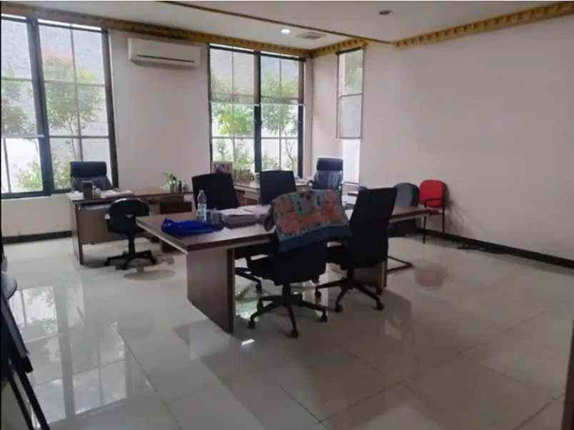 rumah kantor strategis di jalan kedondong jagakarsa