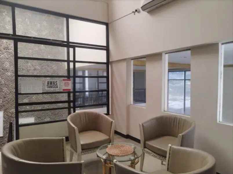 rumah kantor strategis di jalan kedondong jagakarsa