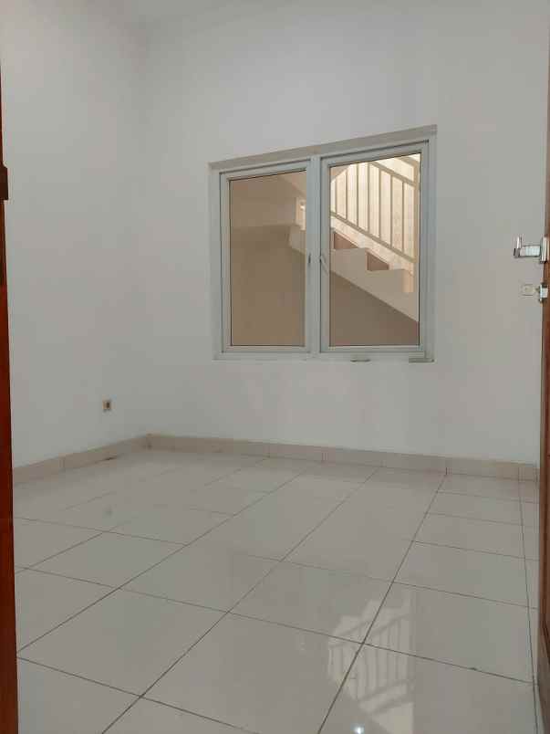 rumah kawasan citra grand cibubur fasilitas lengkap