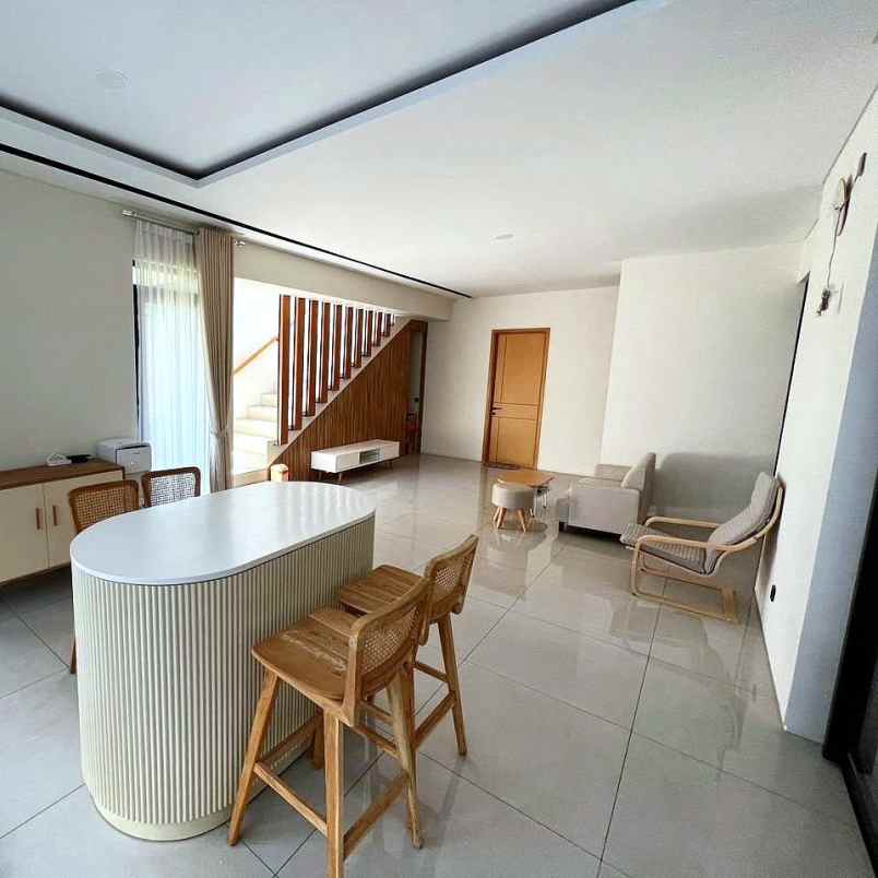 rumah kbp kotabaru parahyangan furnish mewah bandung