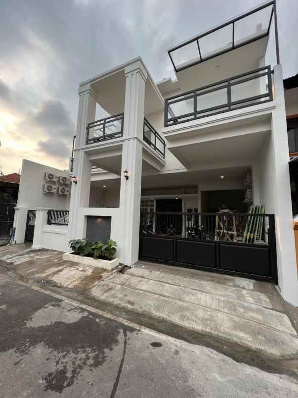 rumah kost modern strategis exclusive di kota malang