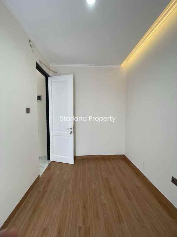 rumah mewah american style di cirendeu ciputat tangsel