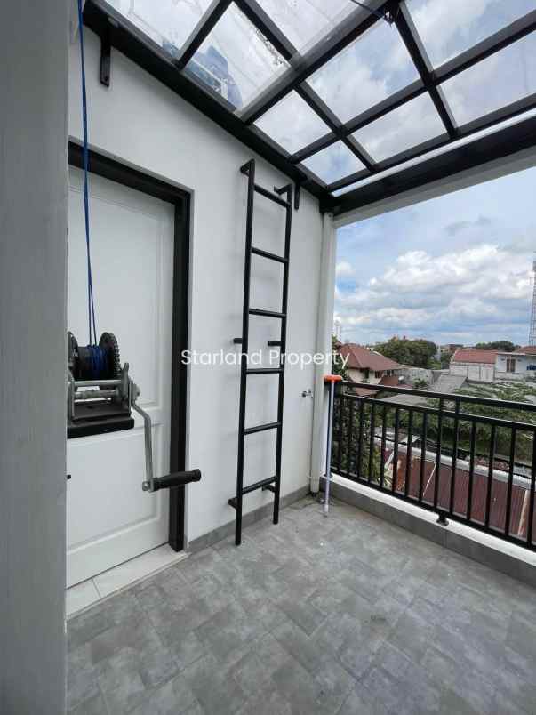 rumah mewah american style di cirendeu ciputat tangsel