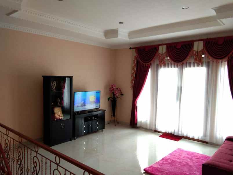 rumah mewah budi luhur full furnished siap huni