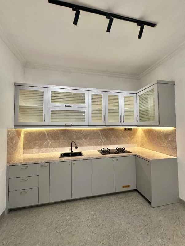 rumah mewah siap huni di deltamas cikarang bekasi