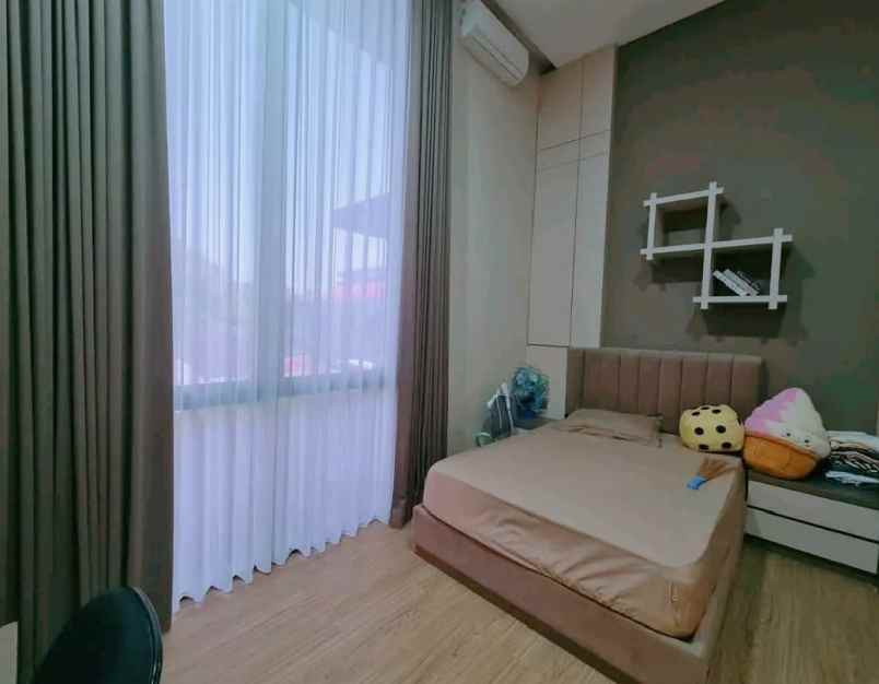 rumah mewah siap huni di tumpang gajahmungkur semarang