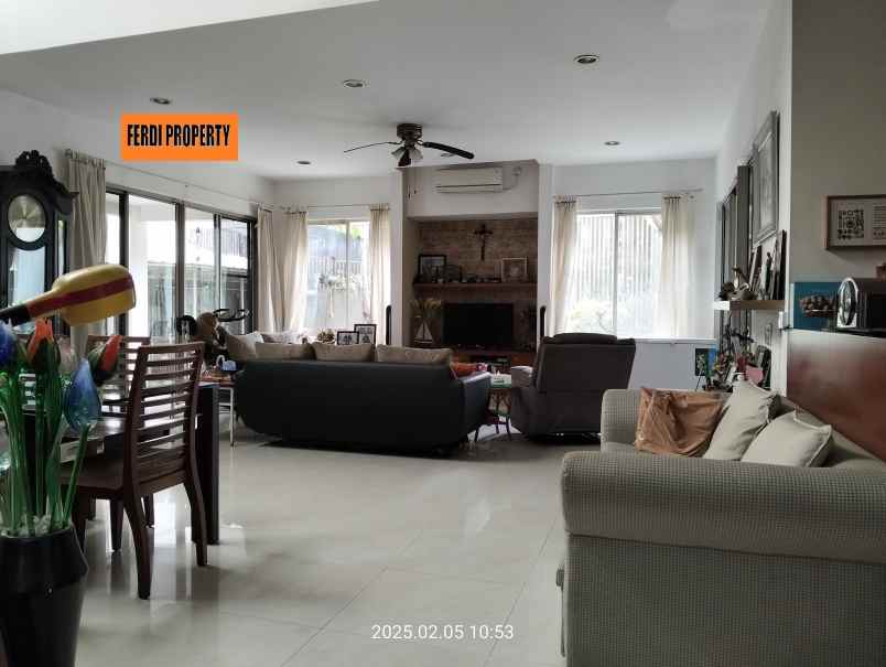 rumah mewah siap huni raffles hills cibubur