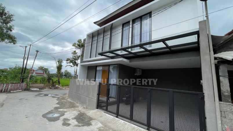 rumah mewah terbaru full furnished di kalasan sleman