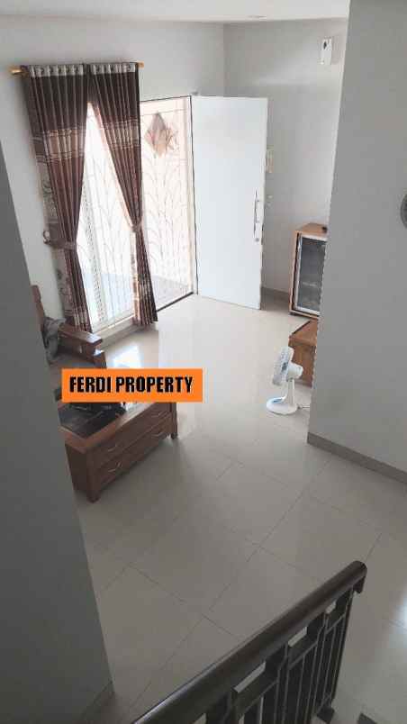 rumah minimalis 2 lantai siap huni cibubur country