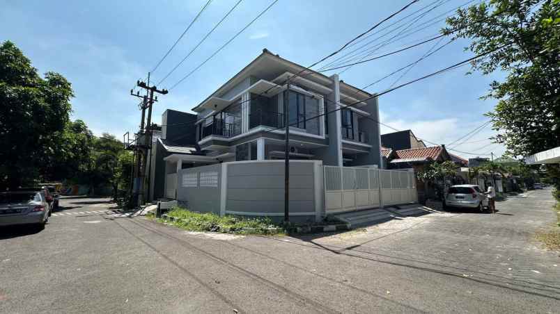 rumah minimalis 2 lt hook medokan asri