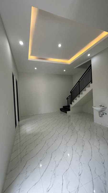 rumah minimalis 2 lt hook medokan asri