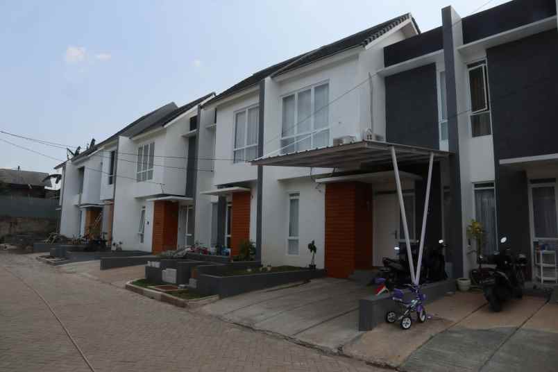 rumah minimalis modern 2 lantai cibubur