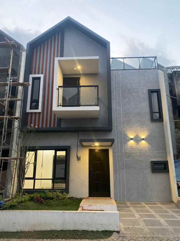 rumah modern minimalis di kota malang