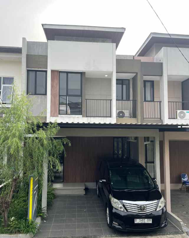 rumah modern tropis asri dekat kampus ipb
