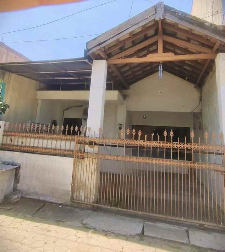 rumah murah 600jt an di kebraon surabaya