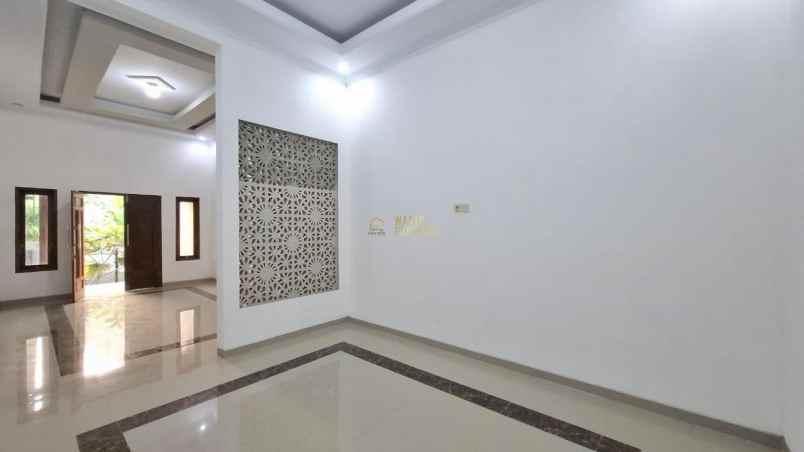 rumah nyaman tipe besar di kawasan premium maguwoharjo
