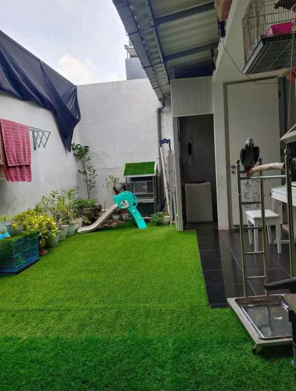 rumah one gate system di forres hills mijen semarang