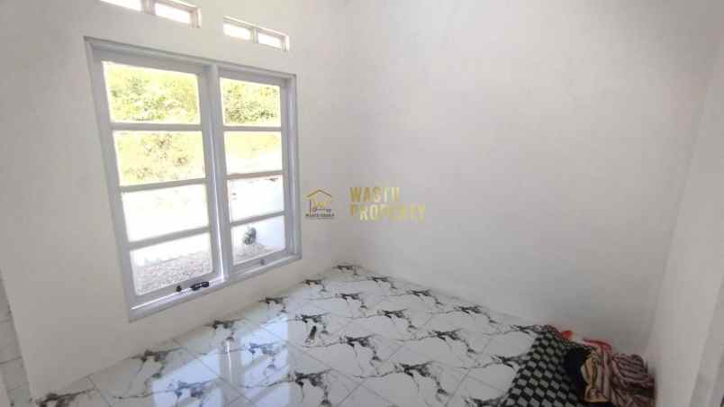 rumah ready siap huni strategis dekat tol di seyegan