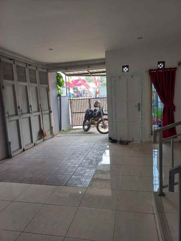 rumah sariwangi mainroad wajib cash cocok untuk usaha